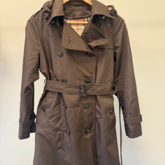 BURBERRY TRENCH  COAT WOMEN BROWN COLOR size 2P - Picture 2 of 8